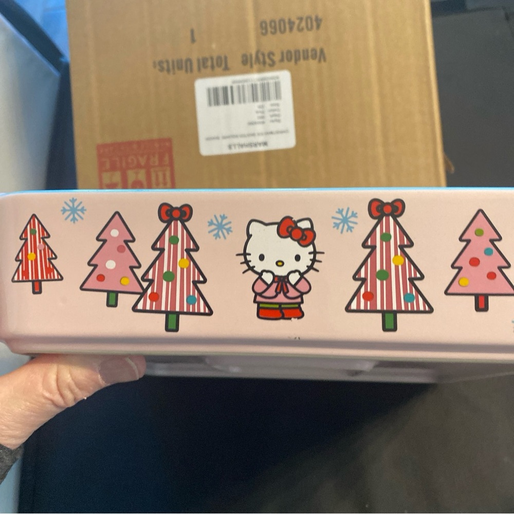 Hello Kitty Pink Square Plate - Picture 8 of 8